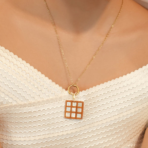 Capiz Cuadro Pendant Necklace