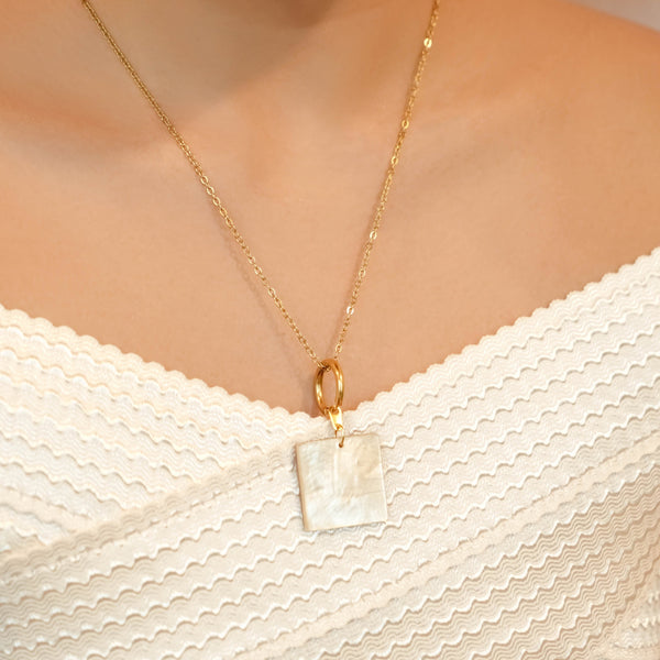 Capiz Cuadro Pendant Necklace