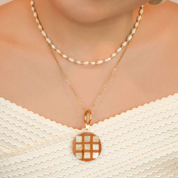 Capiz Cerco Pendant Necklace